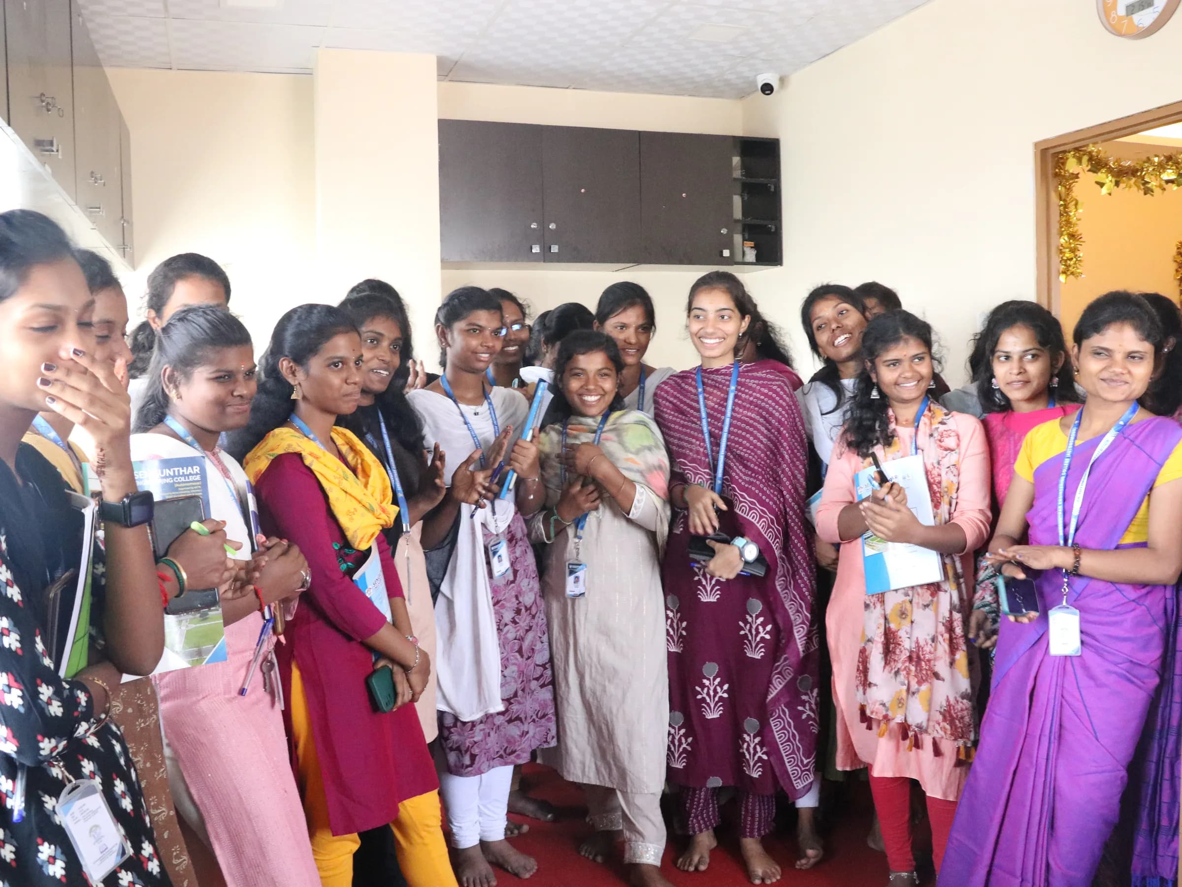 Students from Sengunthar Engineering College Erode have visited AirMedia Broadcast
