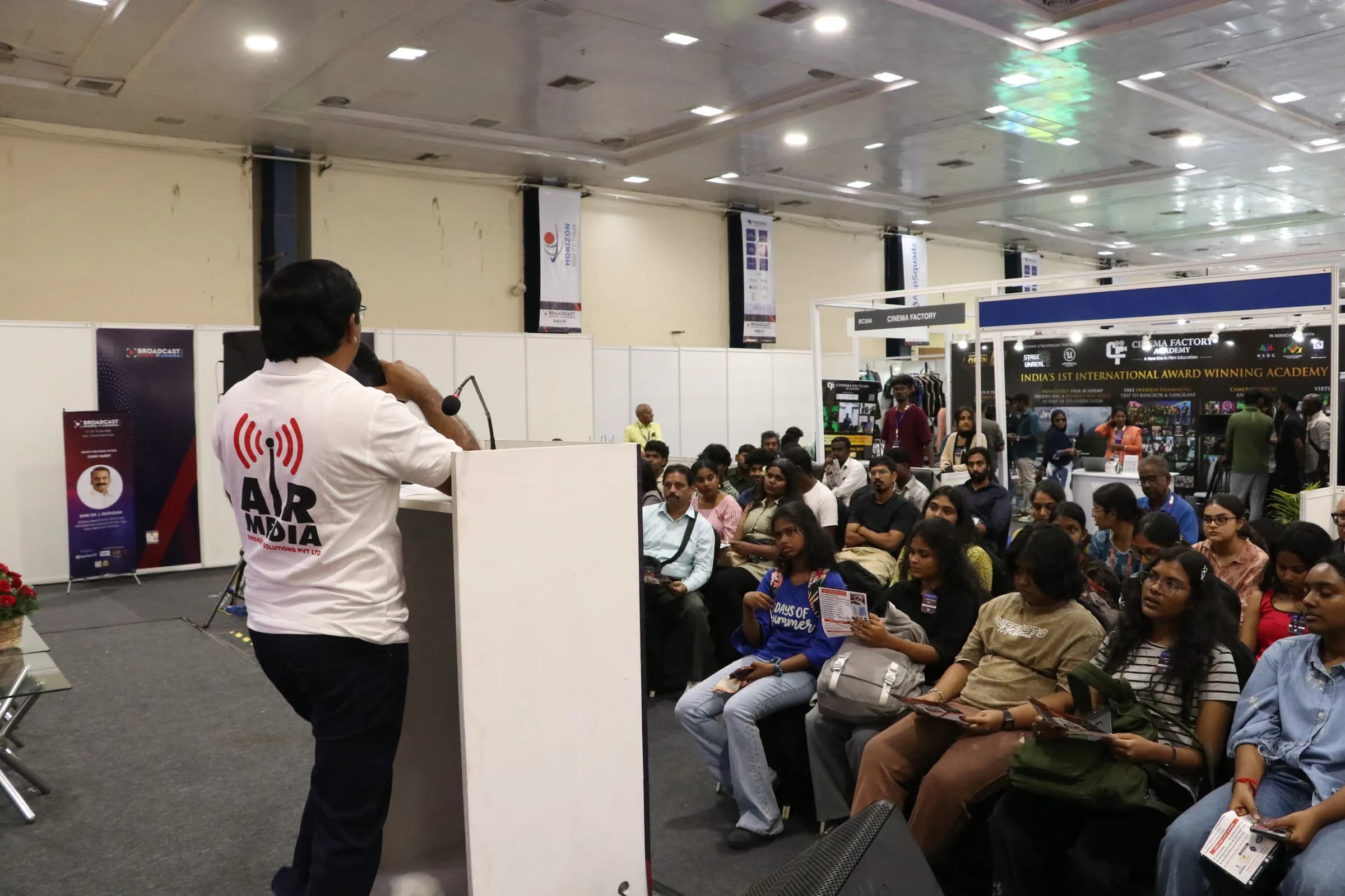 AirMedia Broadcast Stall-04