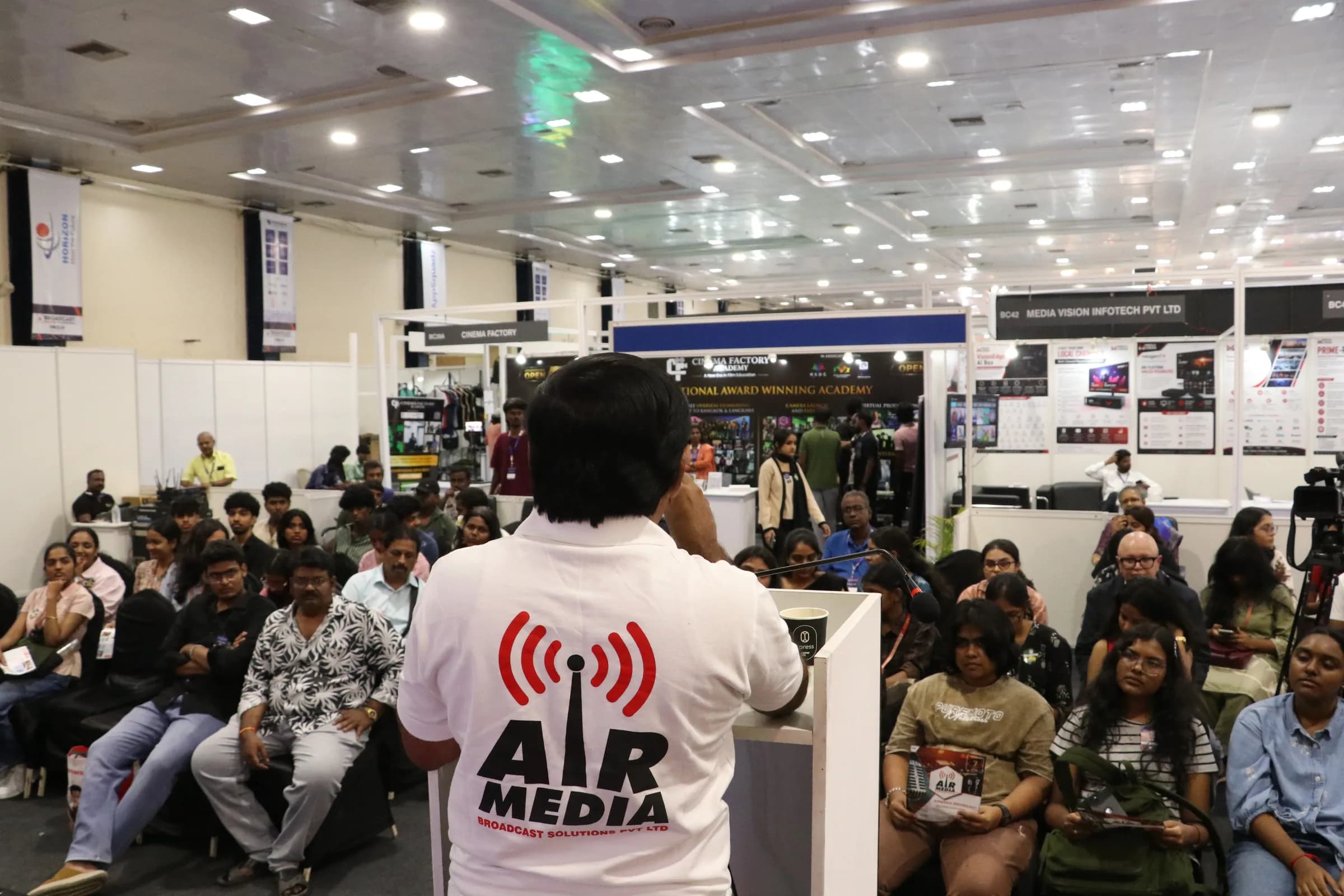 AirMedia Broadcast Stall-05
