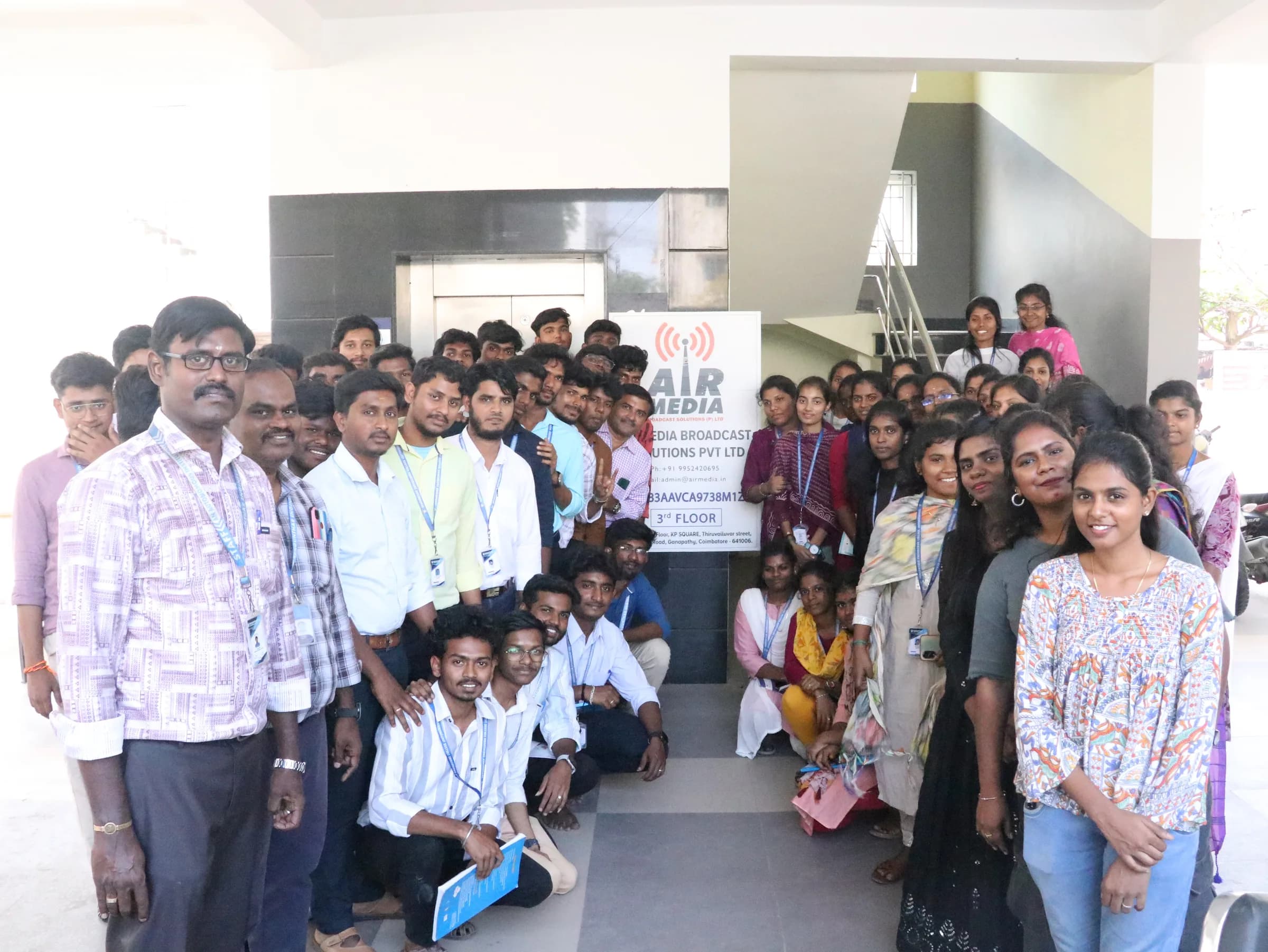 Students from Sengunthar Engineering College Erode have visited AirMedia Broadcast