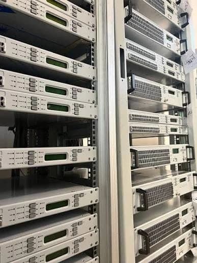 Professional rack-mounted FM broadcast transmitters and amplifiers